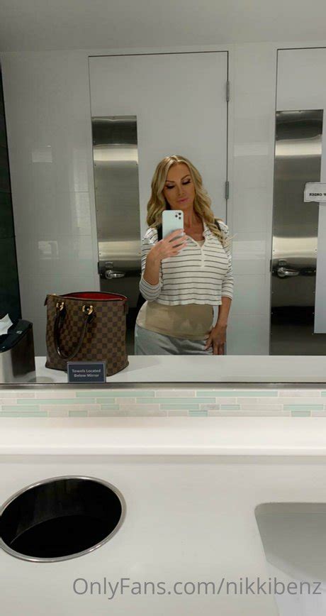 Nikki Benz Nude Pictures, Videos, Biography, Links and More. Nikki Benz has an average Hotness Rating of 8.69/10 (calculated using top 20 Nikki Benz naked pictures) Babepedia